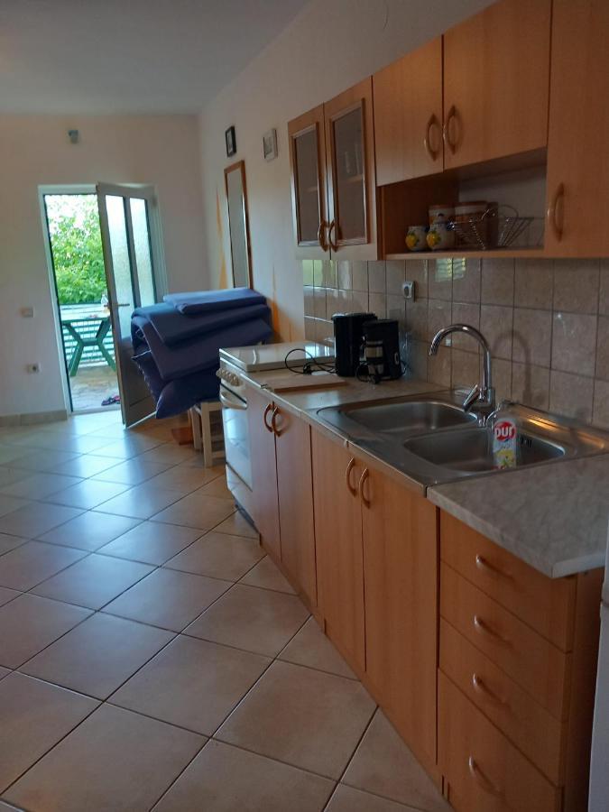 Karin Apartmani Hani Gornji Karin Esterno foto